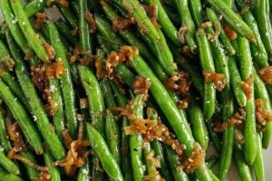 Garlicky Green Beans with Caramelized Shallots